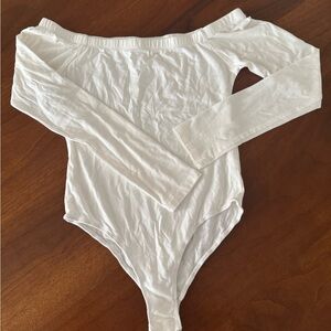 Heart & Hips White Off-Shoulder Top